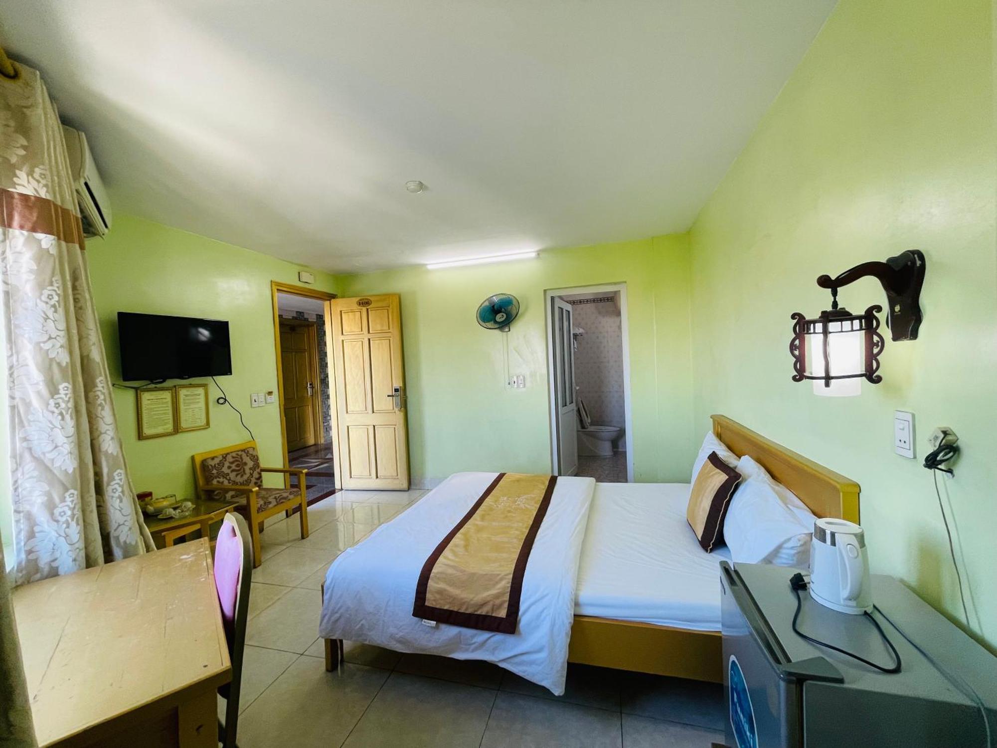 Khách Sạn Ngọc Ly 8 Thanh Hóa Exterior foto