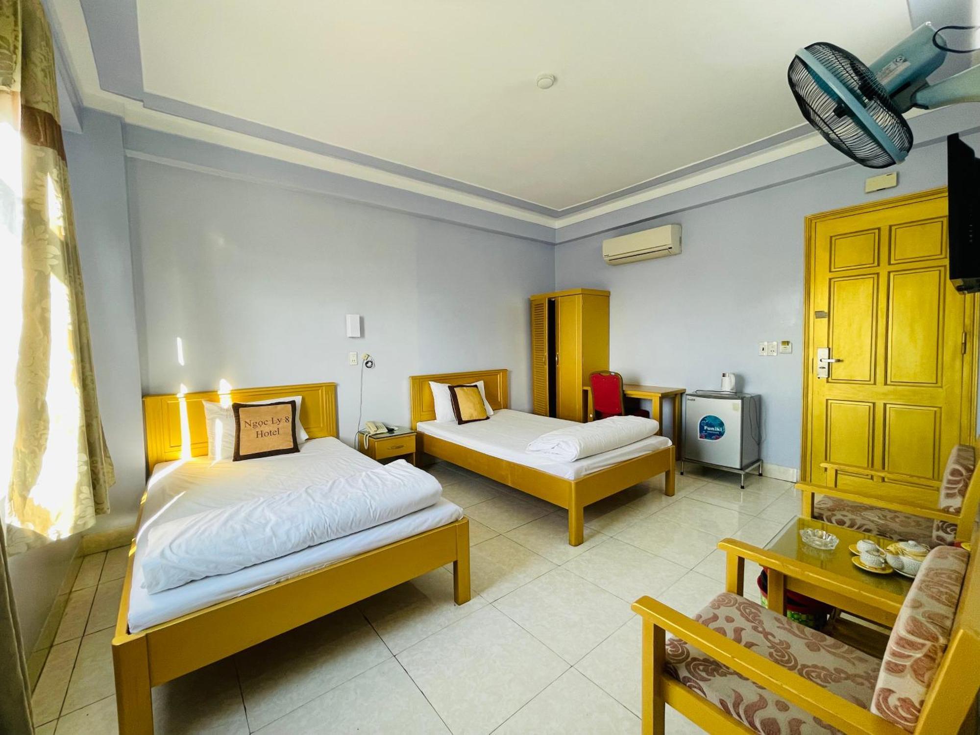 Khách Sạn Ngọc Ly 8 Thanh Hóa Exterior foto